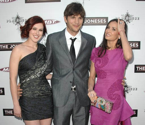 ashton kutcher and demi moore kids. ashton kutcher and demi moore