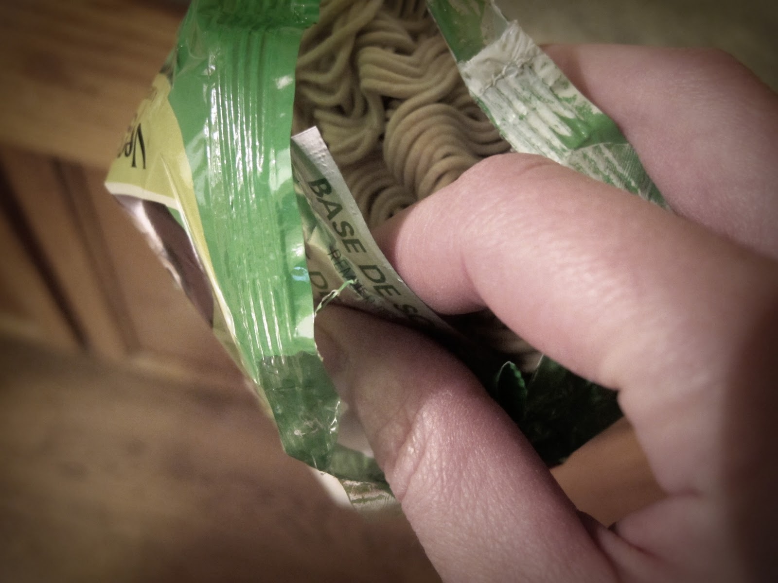 foureyes rella How to...make Mr.Noodles delicious