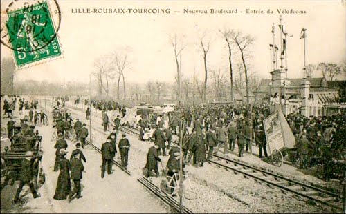 L'entrée du vélodrome en 1911