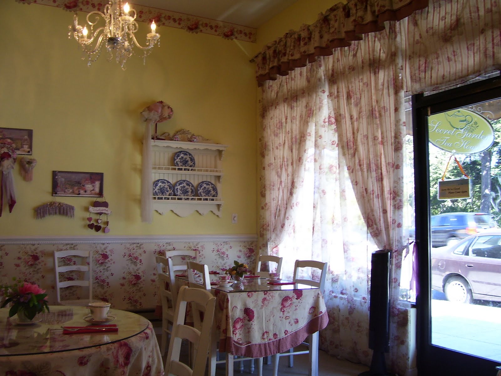 Breakfast at Epiphany's: Secret Garden Tea House