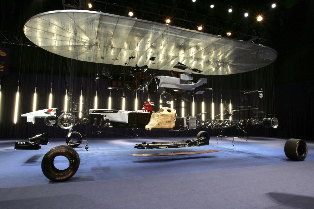 [2957_suspendedXf1X05.jpg]