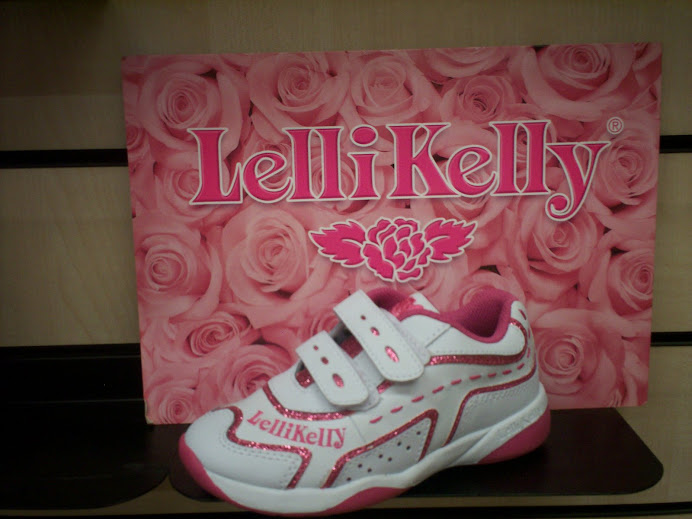 LELLI KELLY