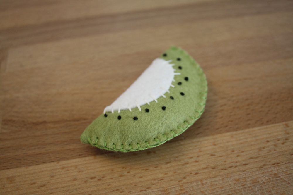 felt kiwi tutorial