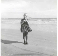 Collecting shells, 1960