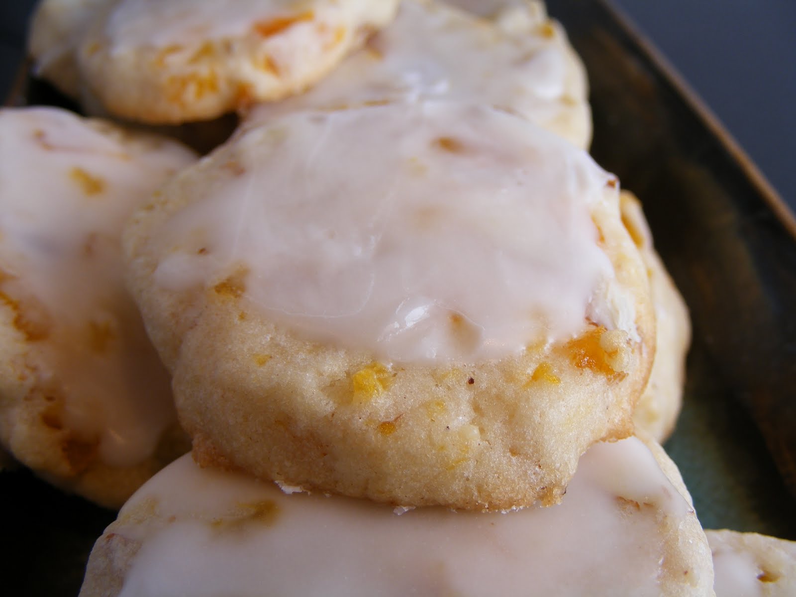 The Virtual Goody Plate Apricot Almond Cookies