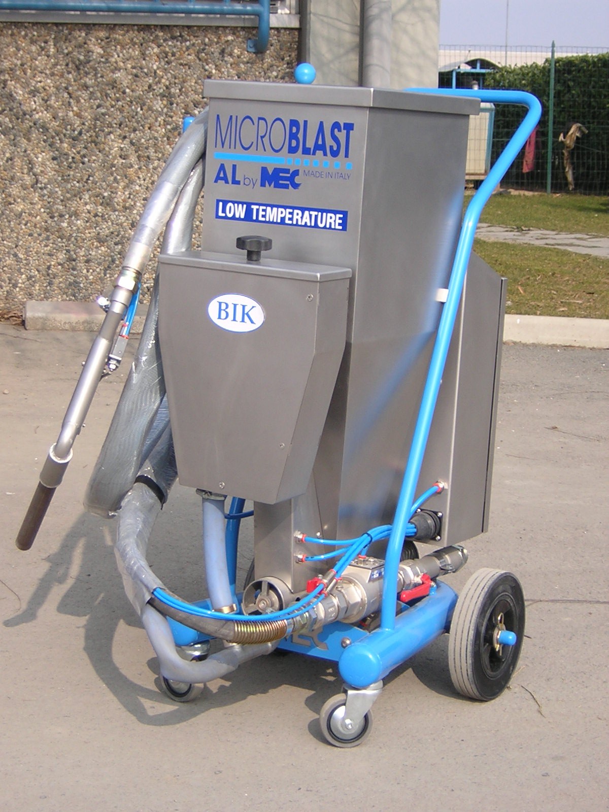 Surface Finishing Machines Dry Ice blast cleaning machines more pics