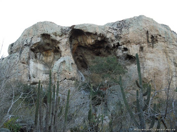 PEDRA FURADA