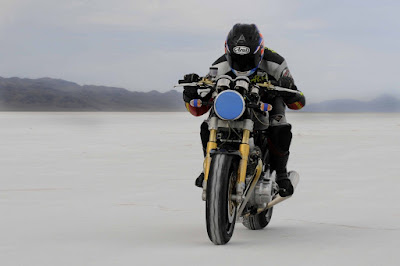 NORTON, RECORD EN BONNEVILLE