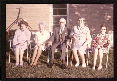 Lucy Annie Sketcher née Pask, Gladys Lampard née Pask, Frank Pask, Ethel Milner née Pask, and Gladys M. Pask, formerly Glover (wife of Frank).