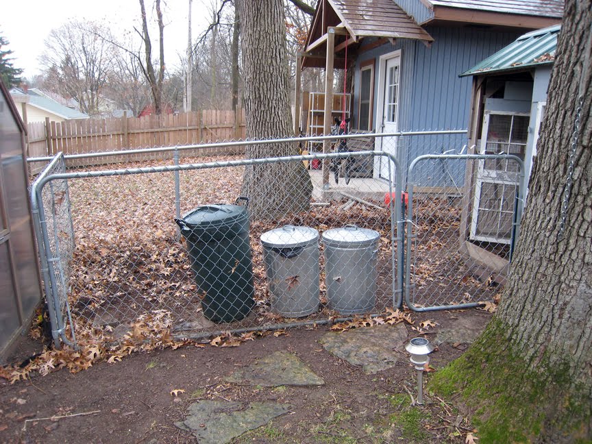 MadCityMike's Blog "The Chicken Run with Compost Bins