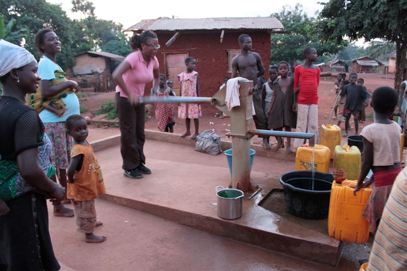 [20090803_AdumkromArrival_017+(Medium).jpg]