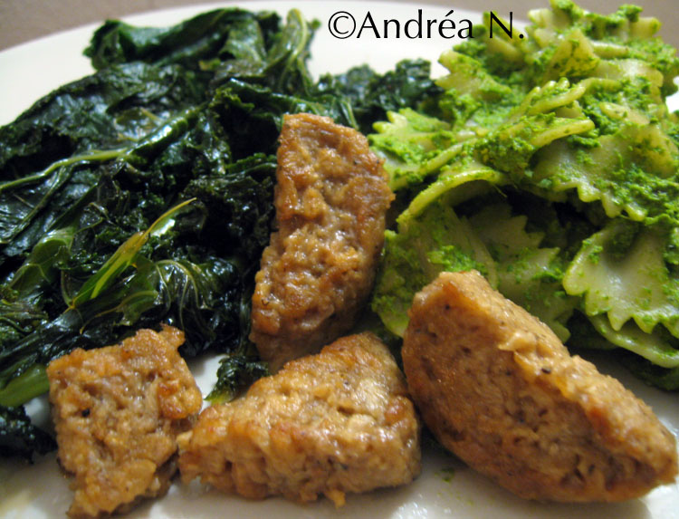 [pasta+pesto-couve-sausage1.jpg]