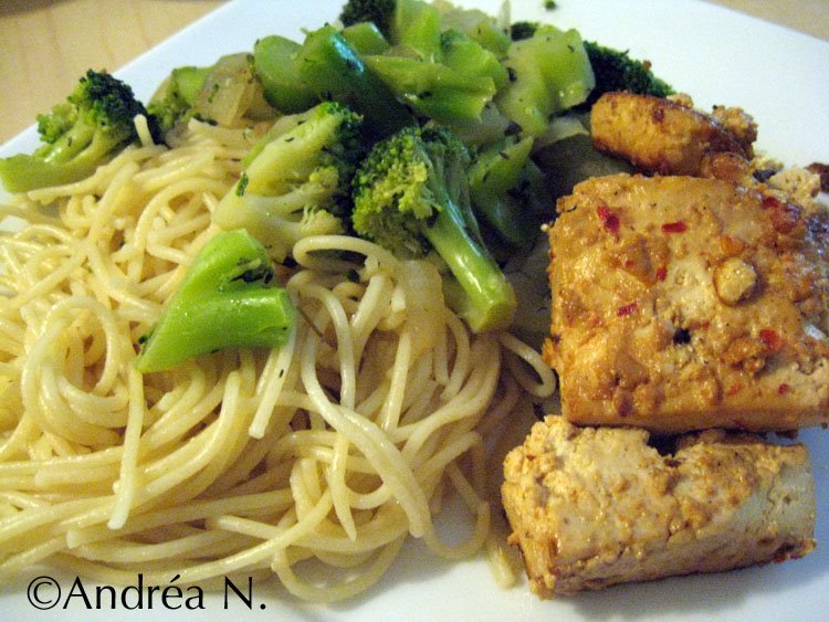 [Spaghetti+com+brocoli+e+tofu2.jpg]