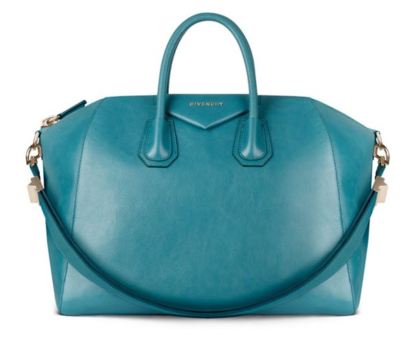 Style in Town: Givenchy Spring 2011 Antigona Duffle bag