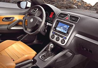 2009+Volkswagen+Scirocco+interior.jpg