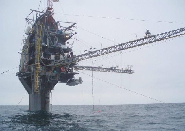 Small shipyard....: Giant Ship For Whale Watching