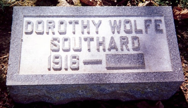 Dorothy Elizabeth Wolfe Southard's stone