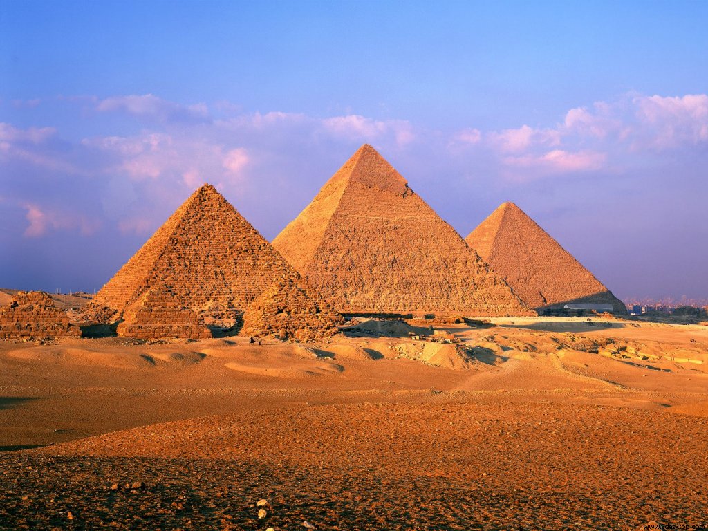 [Pyramids_Egypt_7470_1024_768.jpg]