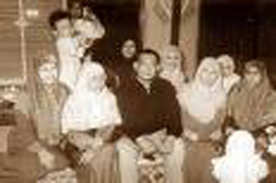 Artikel Saya H. Puspo Wardoyo, Pemilik Restoran Wong Solo Artikel Saya H. Puspo Wardoyo, Pemilik Restoran Wong Solo