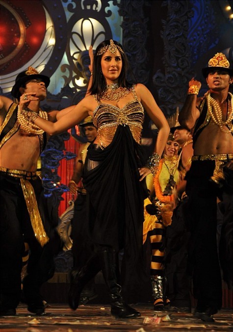 [Bollywood-stars-at-Stardust-Awards-2010-012-475x716.jpg]
