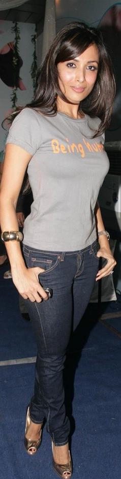 India's Most Purely: Cameltoe Backless & Hips Dont Lie - Malaika Arora Khan
