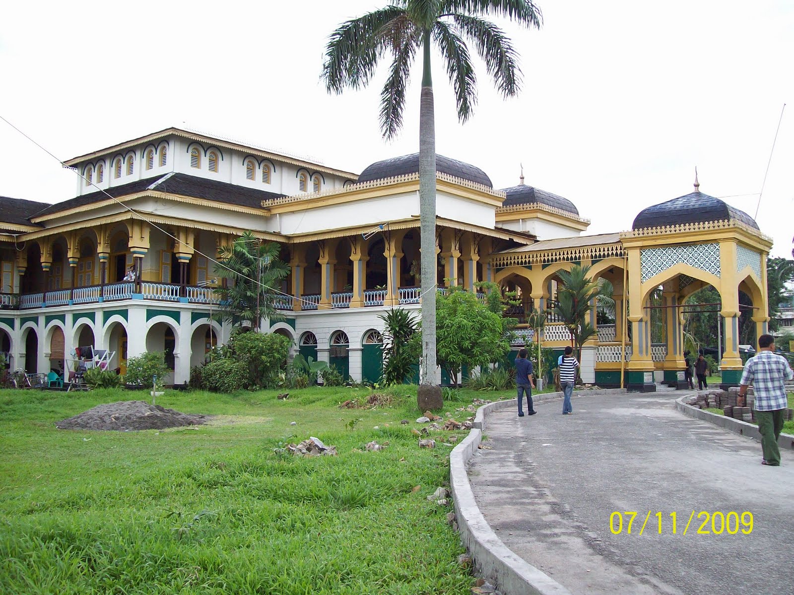 life: Medan, Jakarta & Lombok