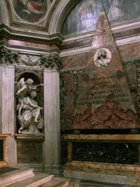 Bernini's Habbakuk and the Angel and Agostino Chigi's pyramidal wall tomb