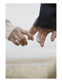 [RF244067~Couple-Holding-Hands-Posters-763071.jpg]