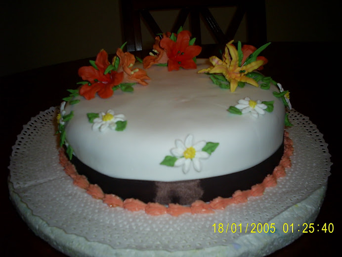 Torta de Flores en Tonos Naranjos