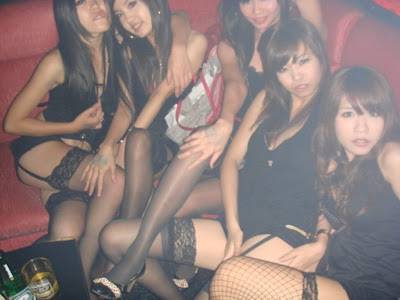 Clubbing Asian 64