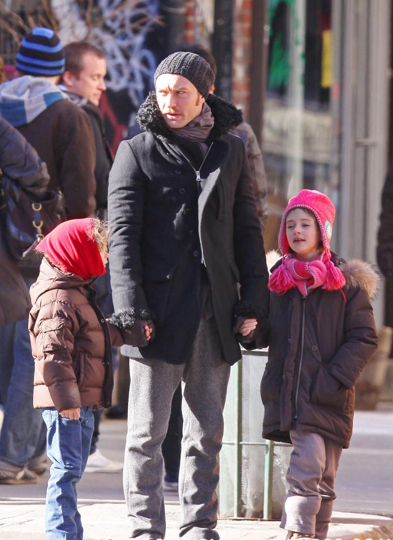 Pin by Tatjana Judina on Filmland Jude law style, Jude law, Mens outfits