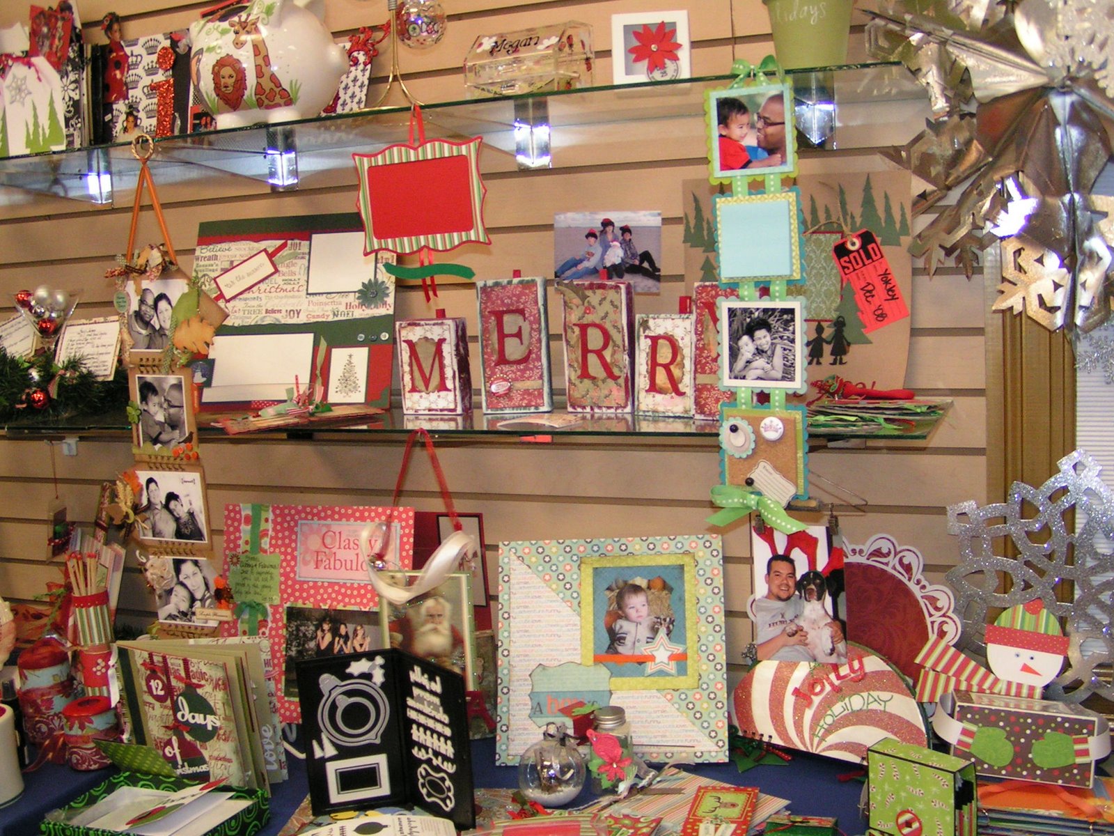 [Lets+Wrap+Up+Christmas+(8).JPG]