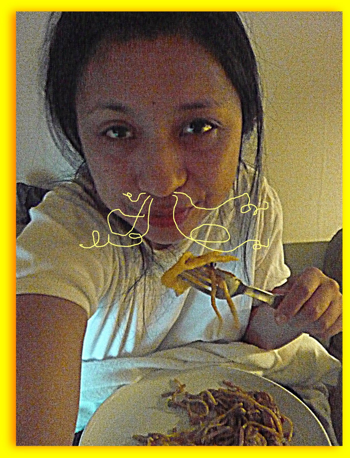 http://2.bp.blogspot.com/_aRt2IfGv49Y/TUngH63EcfI/AAAAAAAAANI/qFCesqULH8A/s1600/02.02.11+noodles+in+my+nostrils.JPG