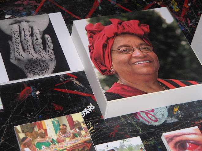 EXPOSICIÓN " MUJERES"