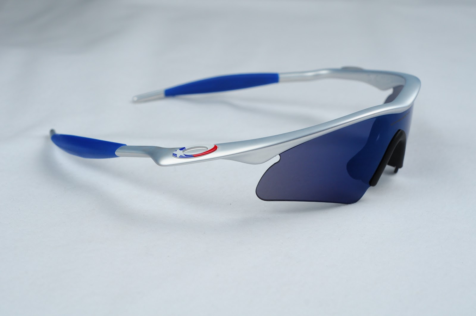 Oakley Saint: Pro M / M Frame Collection