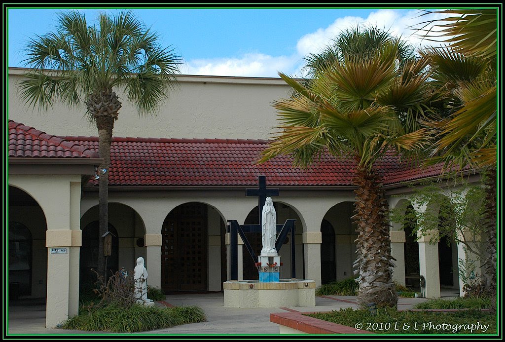Ocala, Central Florida & Beyond Statues Queen of Peace Roman
