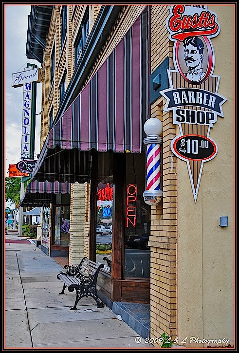 Florida Fotos Eustis Barber Shop golden-boot-museum-of-the-highlands
