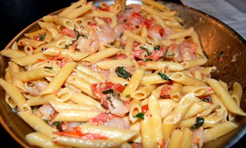 Hmong Can Cook: Penne Pasta with Shrimp and Herbed Cream Sauce
