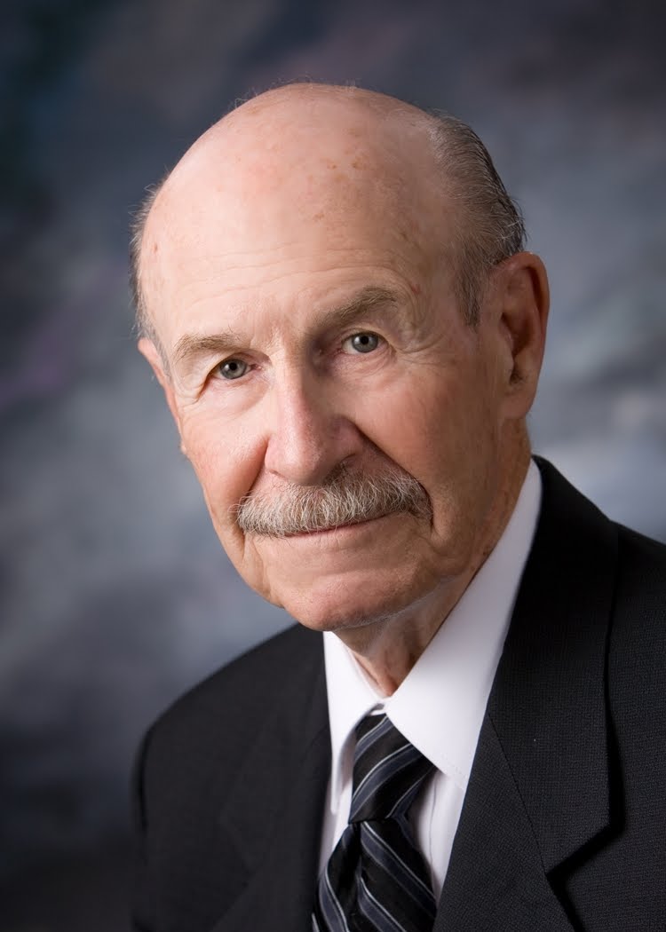 DoS News Great Lakes Bay Region Doctor Prescribed 2010 Murphy Award