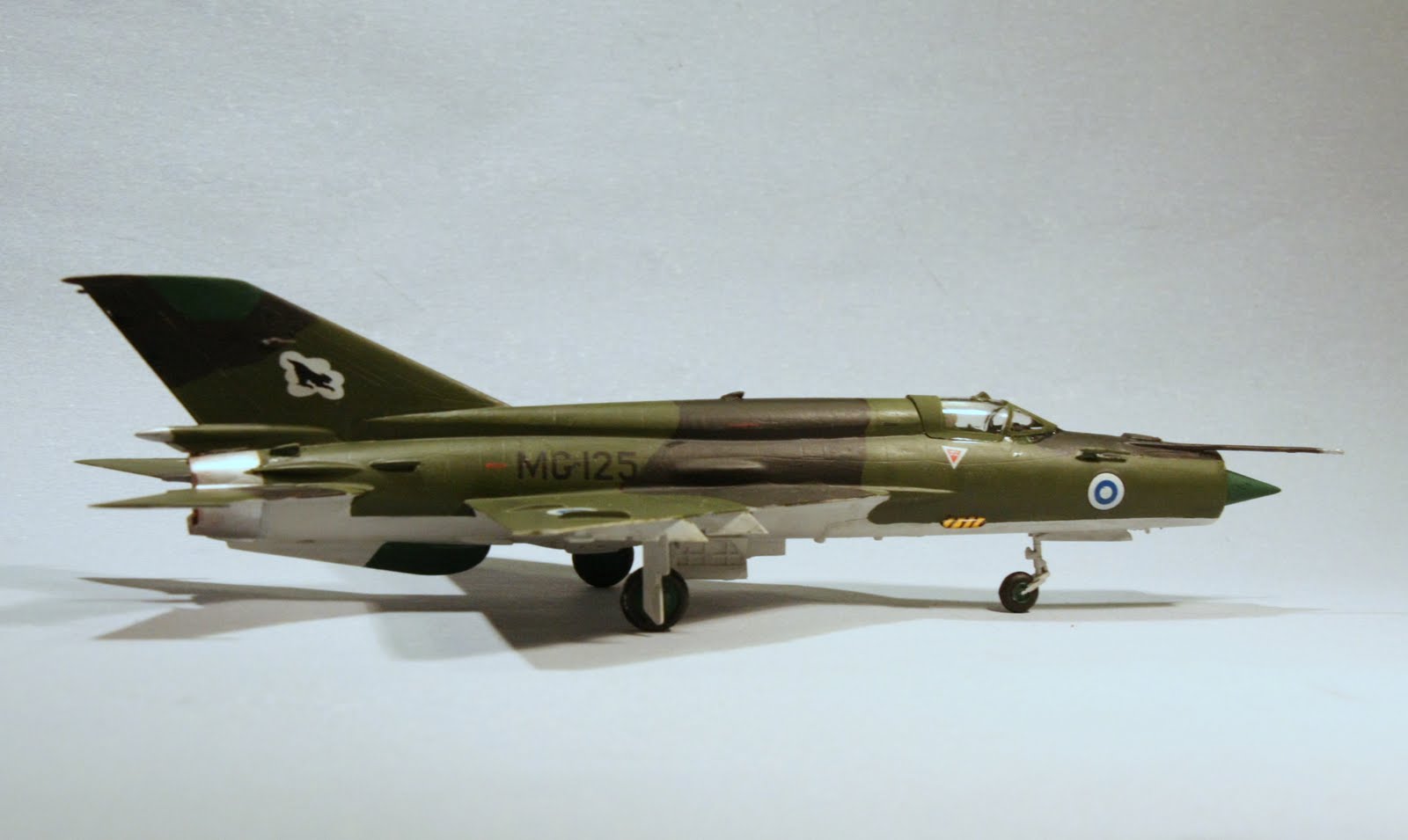 wade's military models Finnish Air Force MiG21bis 1/72 Zvezda