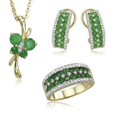 Emerald jewelry set