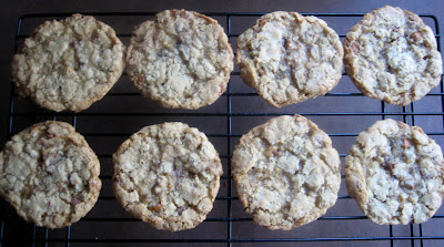 cinnamon toffee oatmeal cookies