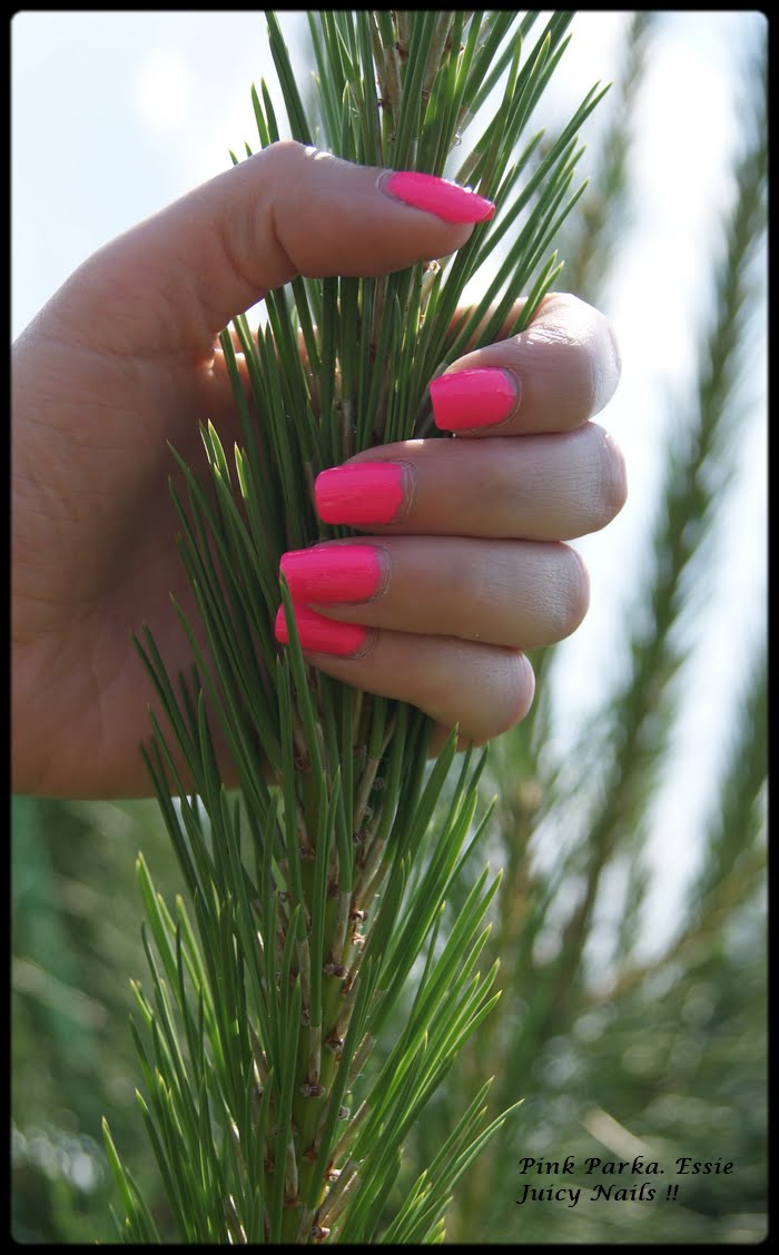 Juicynails !!! Pink Parka. Essie
