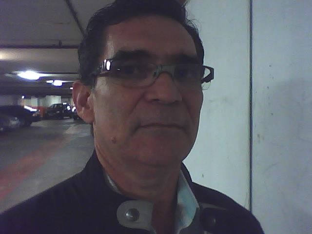 [05-08-08_1621.jpg]