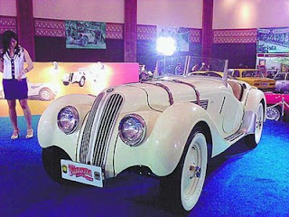 End of World: Mobil Antik Kuno Indonesia