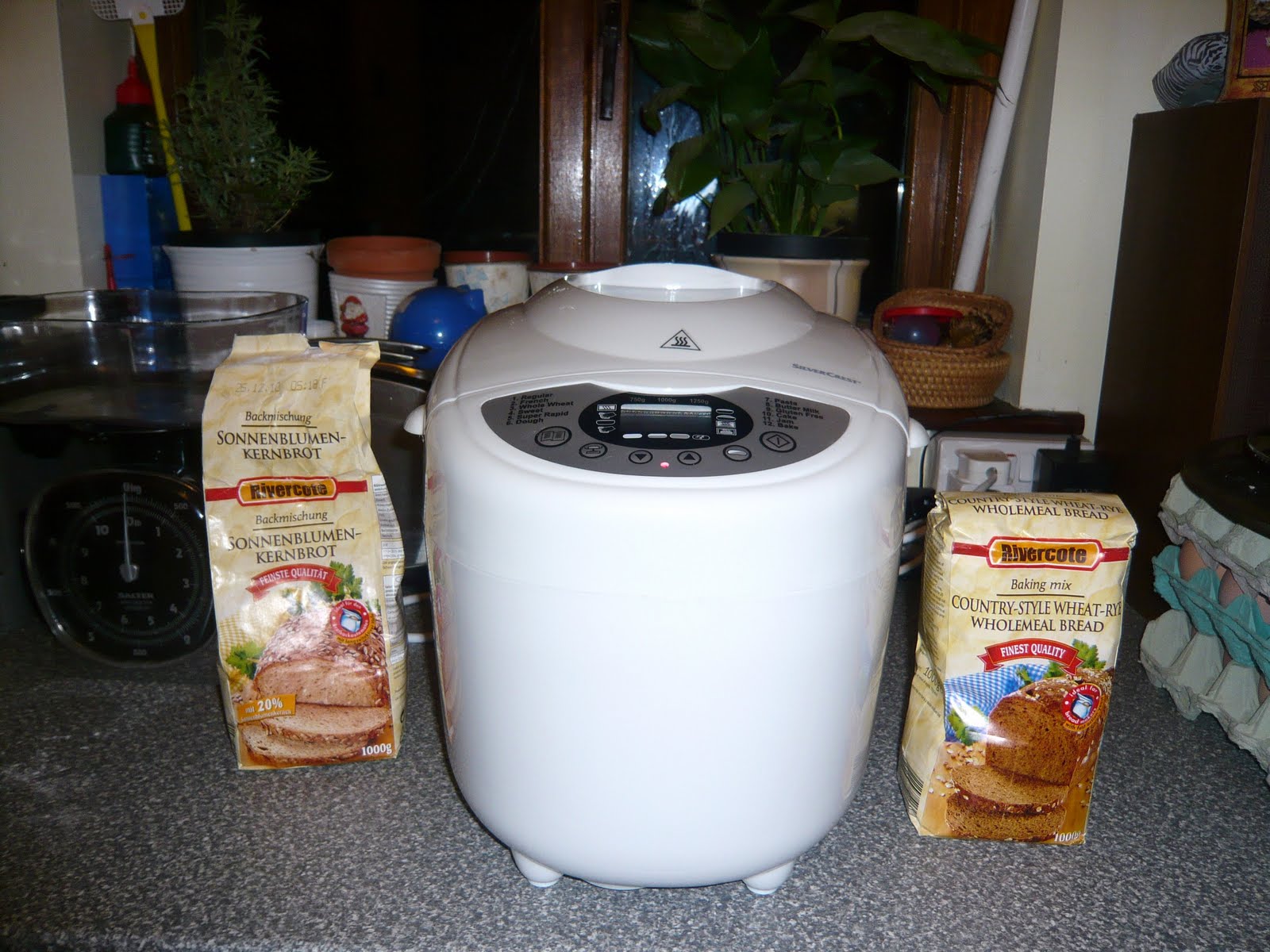 Dispatches from the Deise: Our New Bread-Maker - a Paean to Culinary