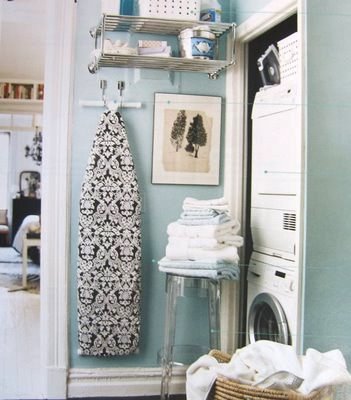 Zebra Laundry Room - Modern Interior Design