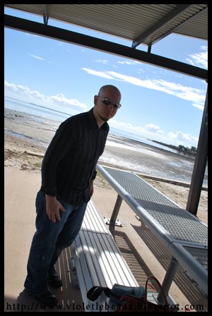 [beach4.jpg]