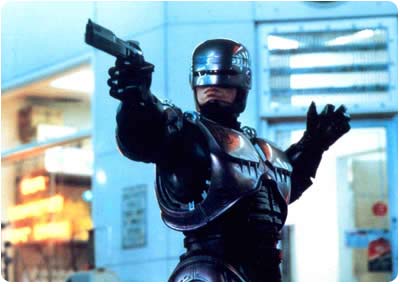 [robocop_in_action.jpg]