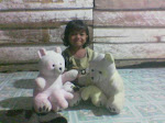 Aneuk ngeun boneka
